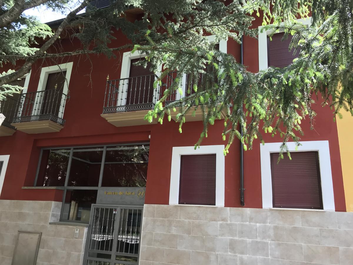 Apartamento Balcon De Jaca I Dış mekan fotoğraf